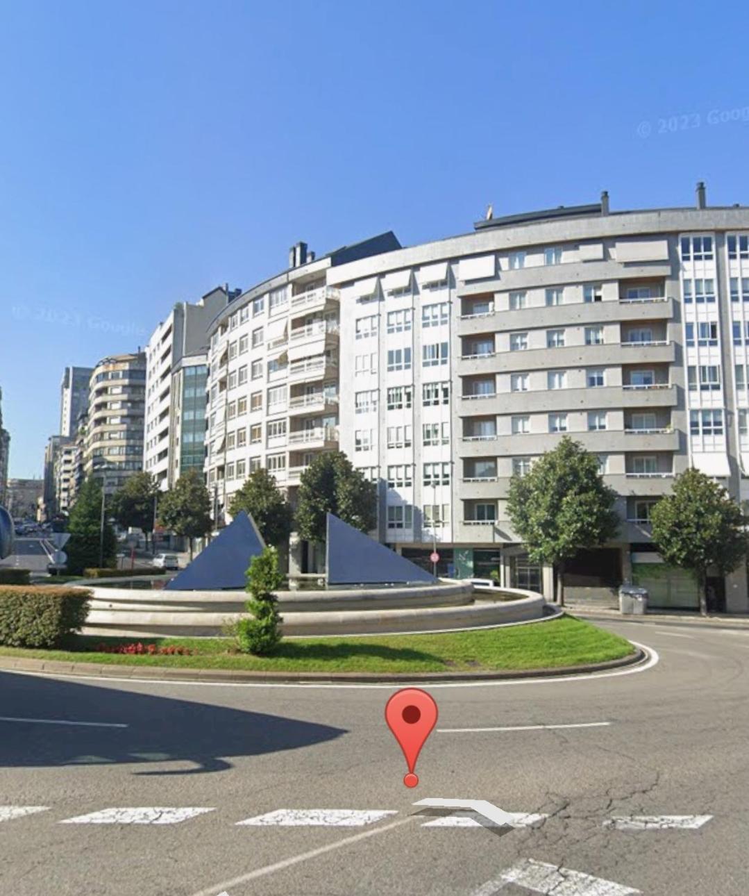 Piramides Ourense Buitenkant foto